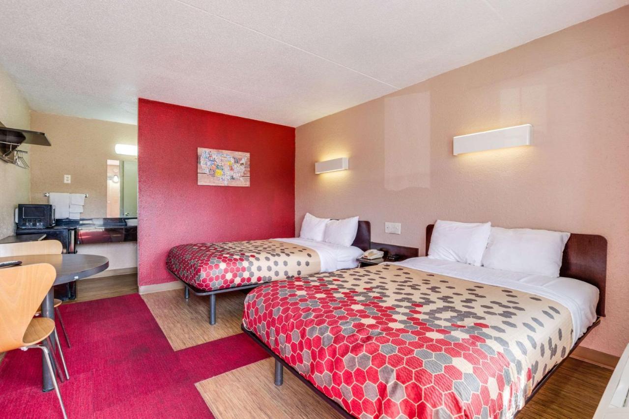 Econo Lodge Inn & Suites Терре-Хот Екстер'єр фото